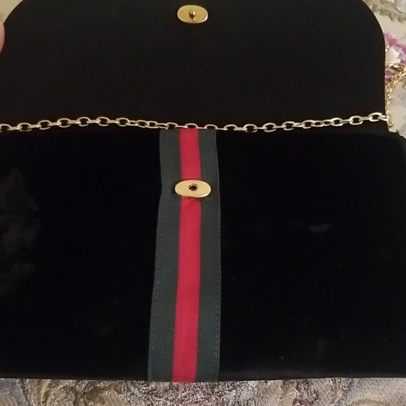 SOLD! Gucci Velvet Clutch Purse + Crossbody Strap - Picture 5 of 8